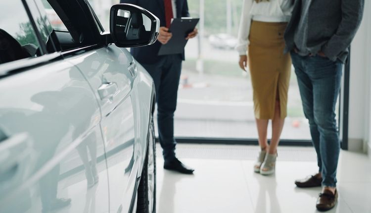 Car dealership consultation