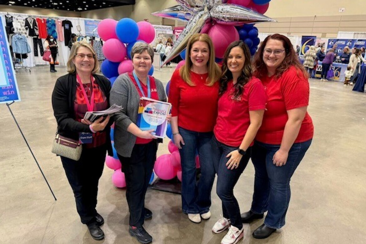 Rathbun Insurance President Volunteers at Mid-Michigan Women’s Expo
